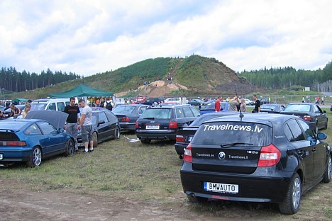 Paldies par sadarbību portālam www.BMWauto.lv 26058