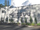 2008.gada 1.augustā oficiāli tika atklāta četrzvaigžņu kategorijas viesnīca Spa & Hotel Meresuu, kas atrodas Igaunijas ziemeļrietumos – Narva-Jēsu kūr 1