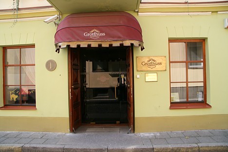 Viesnīca Grotthuss Hotel Viļņā ir slavena ar savu restorānu 27431