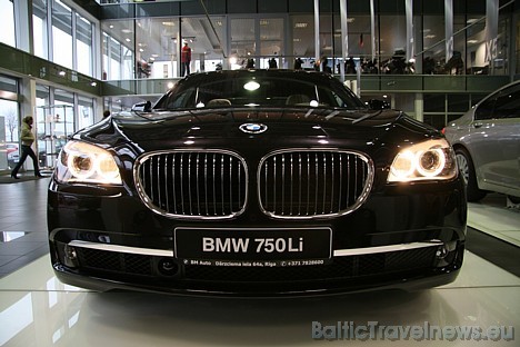 Jaunā BMW 750Li cena ir sākot no 96 300 eiro 28906