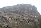 Kaymakli pazemes pilsēta atrodas Turcijā, Kapadokijas reģionā, 20 km no Nevširas pilsētas 1