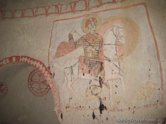 Baznīcu sienas rotā izsmalcinātas freskas 30051