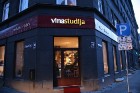 Veikals bārs Vīna studija atrodas Elizabetes ielā 10 un 20.01.2009 prezentēja jaunu vīna grāmatu 1
