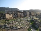 Pilsēta sākas ar Nekropoli, kas ir lielākais senais kapulauks Anatolijā 3