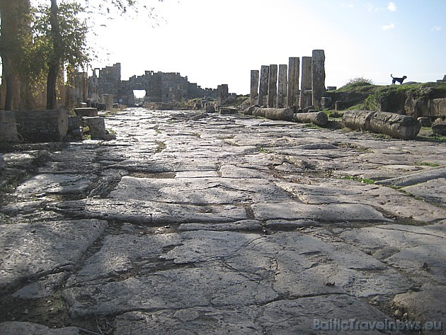 Hēropole (Hierapolis) ir seno romiešu kūrorts valsts Turcijas rietumos 30198