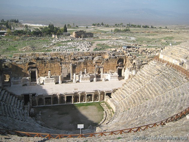 Amfiteātris būvēts ap 200 gs.p.m.ē 30229