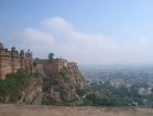 www.VIPtravel.lv piedāvā doties ceļojumā pa Indijas Zelta loku, jo Jūs noteikti nokļūsiet Agrā – pilsētā, kura tiek dēvēta par mīlestības pilsētu 1