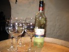 Restorānā vīna pagrabiņā Jūs varēsiet nobaudīt arī Santori  vīnu 8