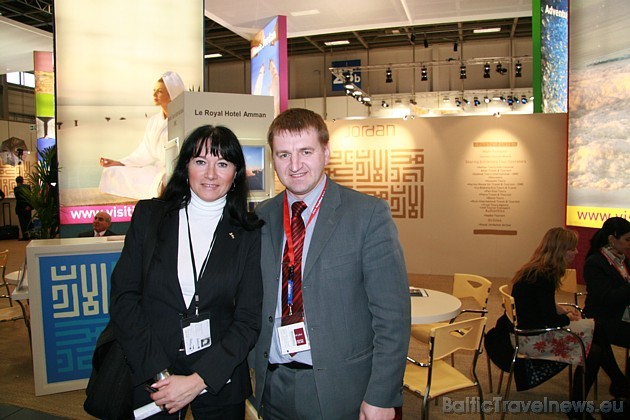 Ludmila Holz (RadissonSAS Rīga) un Aivars Mackevičs (BalticTravelnews.com) 31566