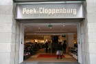 Nozīmīgs veikals, ko ciena vācieši uz šīs ielas, ir Peek & Cloppenburg 15