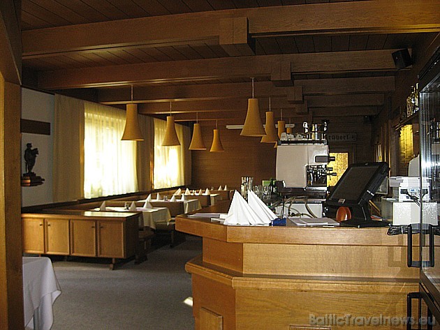 Pie restorāna atrodas bārs, kurā iespējams nobaudīt gan pašmāju iecienītus kokteiļus, gan Austrijā iecienītus 31917