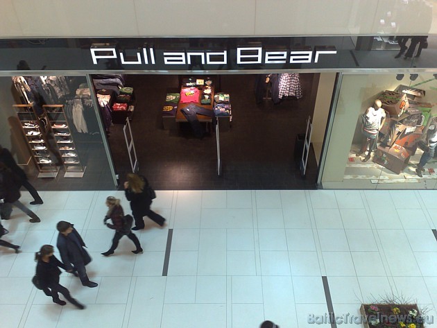 Veikals Pull and Bear  (Foto ar mobilo telefonu Nokia N95) 31932