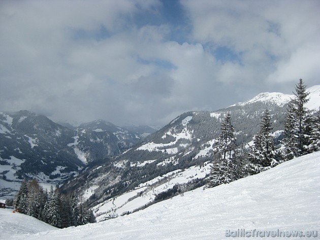Alpu kalnu ainava Bad Hofgasteinā. Lai nākamā sezonā dotos uz Bad Gastein kalniem vairāk informācijas par kūrortu un trasēm: www.gastein.com 32135