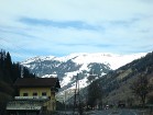 Bad Hofgastein atrodas Austrijas Alpos un tajā iespējams atrast sev piemērotāko slēpošanas trasi, gan lai mācītos, gan izbaudītu profesionālās trases. 1