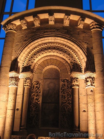 Muzeja adrese ir Palais de Chaillot 1, Place du Trocadéro et du 11 novembre, 75116, Paris 32586