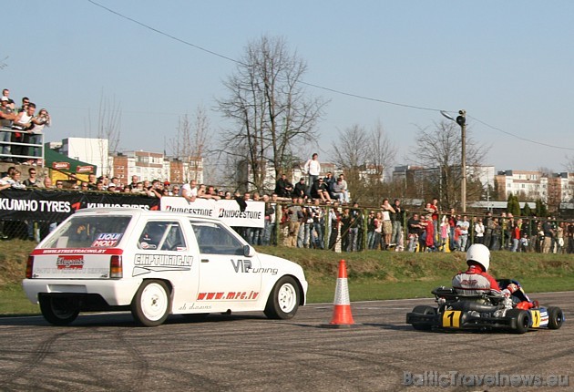 Abos piegājienos Opel Corsa knapi izvelk uzvaru 32637