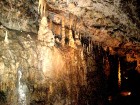 Ar gaismām veiksmīgi tiek izcelti skaitākie stalaktīti 9