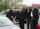 Viesnīcas RadissonSAS Daugava direktors, Rīgas vicemērs Almers Ludviks (otrais no kreisās) kopā ar Nīderlandes vēstnieku (pirmais no labās) sagaida ra 6