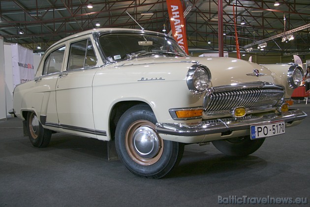 Aizvien lielāku popularitāti auto cienītāju vidū iegūst vecā Volga 32961