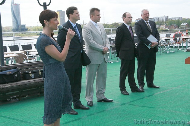 Tallink vadība, esošais Satiksmes ministrs Kaspars Gerhards, bijušais Satiksmes ministrs Ainārs Šlesers, Rīgas brīvostas pārvaldnieks Leonīds Loginovs 33058