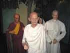 J. S. Dalajlama, M. Dhandi un J. Pavel II 10