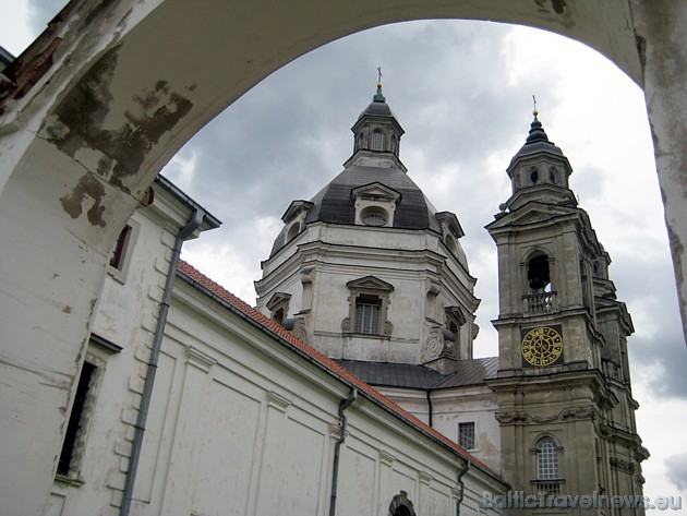 Klosteris ir viens no nobriedušā baroka arhitektūras pieminekļiem Ziemeļaustrumu Eiropā 33503