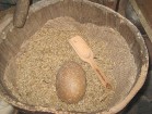Kā arī ieskatīties senajos priekšmetos, ar kuru palīdzību tika iziets cauri visam maizes tapšanas procesam 4