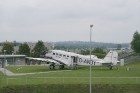 Lidostas tuvumā atrodas neliels aviācijas muzejs, kurā atrodas vācu lidostas Lufthansa senlaicīgas lidmašīnas lidošanas kārtībā 20