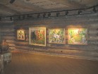 Poķu namā var apskatīt Edgara Valtera oriģinālilustrācijas un gleznas, Edgara Valtera neparastos grāmatu varoņus, fotogrāfijas par Edgaru Valteru un v 6