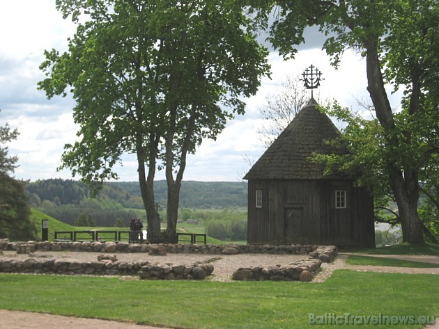 Šeit vislabāk var izjust baltu pirmsvēsturi un Lietuvas valsts sākotni. Kernavē ir atrodamas unikālas kultūras pēdas no X tūkstošgades pirms mūsu ēras 34754