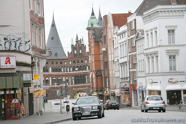 Lībeka ir otra lielākā pilsēta Šlēzvigā-Holšteinā, viena no lielākajām Vācijas ostām Baltijas jūras krastā 35300