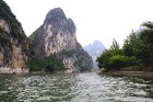 Ceļotājiem ir iespējams doties kruīzā pa Lī upi ar bambusa laivām 16