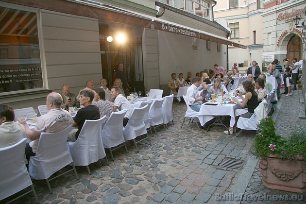 23.07.2009 notika Vecrīgas kaimiņu apspriede – informatīvi izklaidējošs pasākums ar nosaukumu „GARDAIS VECRĪGAS KOKTEILIS” 35521