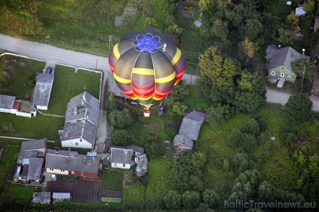 Balonu festivāla balvu fonds šogad bija 4000 eiro un cīņā par piedalījās arī 8 sievietes pilotes 36054