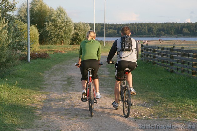 Ikšķile ir ideāla vieta velotūristiem, kuri vēlas baudīt Daugavu, kultūru un labu atpūtu. Sīkāka informācija par Ikšķili: www.ikskile.lv 36128