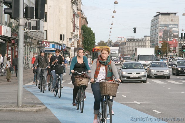 Kopenhāgena ir īsta velosipēdistu pilsēta un šis transporta līdzeklis ir ērti baudāms 36892