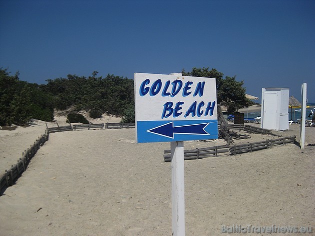 Pludmales nosaukums ‘Golden beach’ neliek vilties... 37009