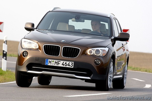 Jaunais BMW X1 pie pircējiem nonāks 2009.gada oktobrī un Vācijā bāzes cena būs sākot no 27 200 eiro (BMW X1 sDrive 18i, pavasarī) 37242