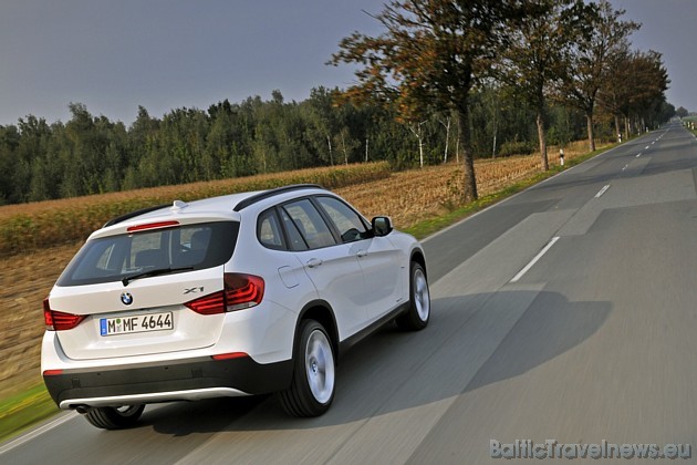 BMW X1 xDrive 20d ar 177 zs un 350 Nm (1750-3000 apgr.min.) ieskrienas līdz 100 km/h par 8,4 sekundēm, bet maksimālais ātrums ir 205 km/h 37251