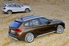 BMW X1 ar 4riteņu piedziņu xDrive 18d paātrinās līdz 100 km/h par 10,1 sekundi un maksimālais ātrums ir 195 km/h. Degvielas patēriņš pēc EU-normām ir  5