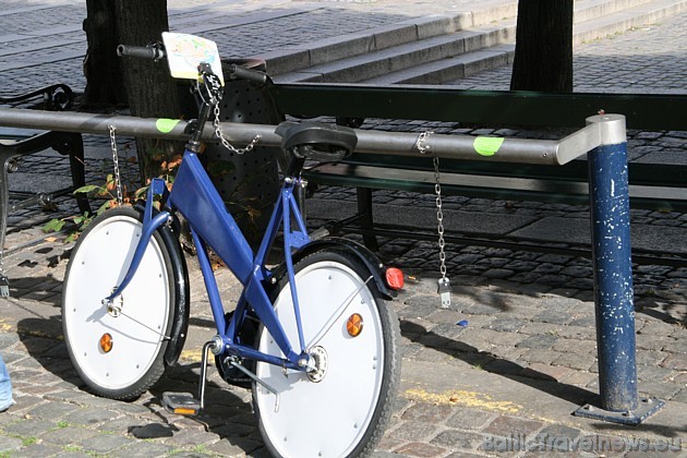 Daudzās pilsētas vietās ir pieejami bezmaksas velosipēdi, kas būtiski paātrina pilsētas apskati 37629