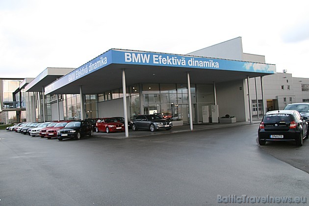 Vācijas autoražotāja BMW dīleris Latvijā WESS Select ir saņēmis jaunu BMW modeli, kuram saimnieciskās krīzes laikā ir jāveicina pārdošanas apjomi 37631