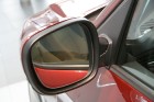 BMW X1 xDrive20d vadītājs var priecāties par liela izmēra aizmugures spoguļiem 8