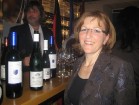 Eva Rapsa, Vācijas izcilāko vīnu apvienības (VdP. Die Präsdikatsweingüter) izpilddirektore, labprāt sniedza informāciju par apvienības biedru darināta 9