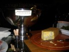 Vīna izbaudīšanā iederas arī piemērots siers, kam jābūt saskaņotam ar vīna garšas buķeti 15