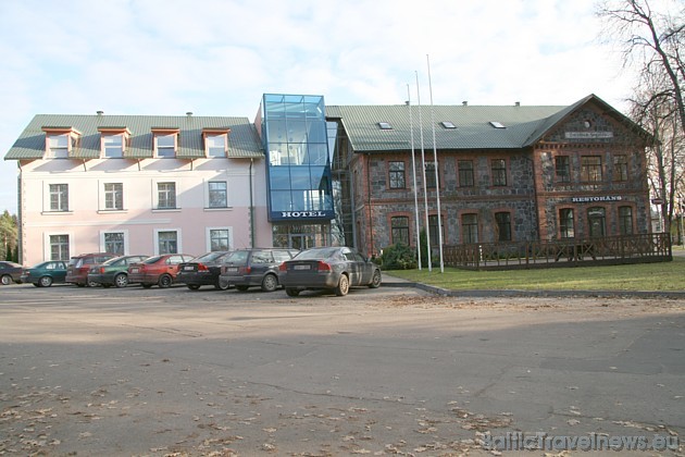 Viesnīca Sigulda tiek pozicionēta kā konferenču un semināru naktsmītni, taču daudzi tūristi te paliek pa nakti, lai satiktu viesnīcas spoku 38058