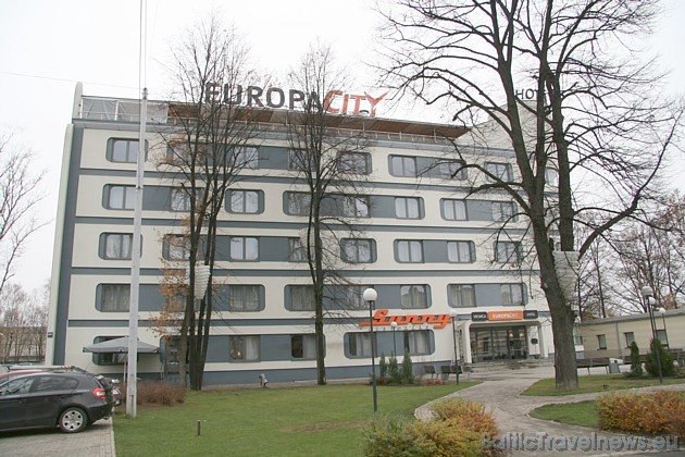 Triju zvaigžņu viesnīca Europa City Riga un restorāns Sunny atrodas Brīvības ielā 199c 38129