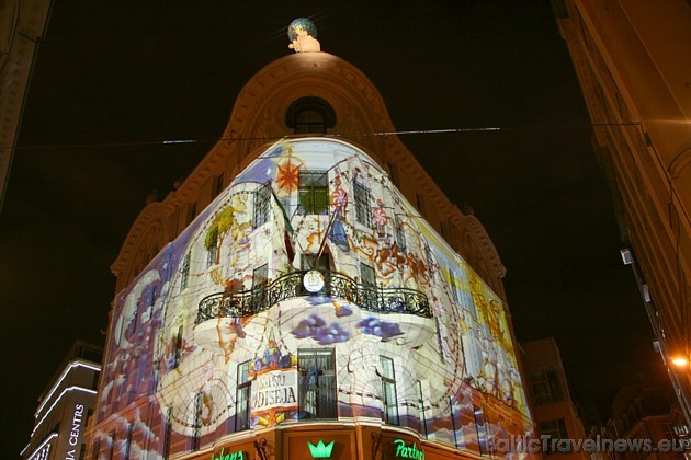 Video attēla projekcija Sapņu odiseja uz Teātra ielas 9 38267