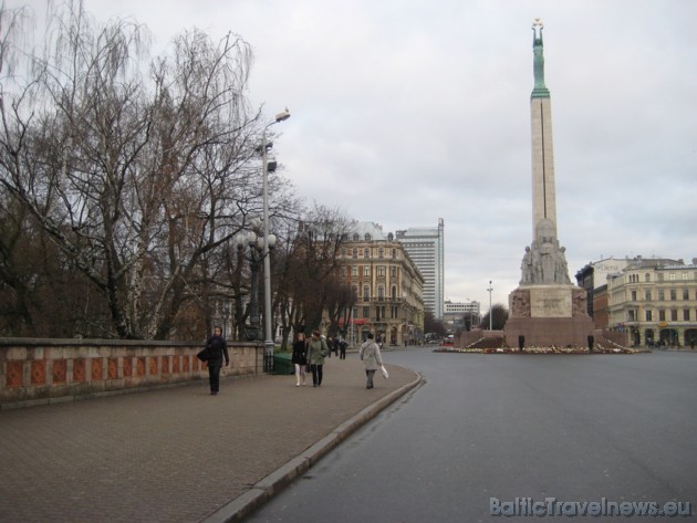 Ar Bastejkalna tiltiem saistīts kāds kuriozs stāsts 38417