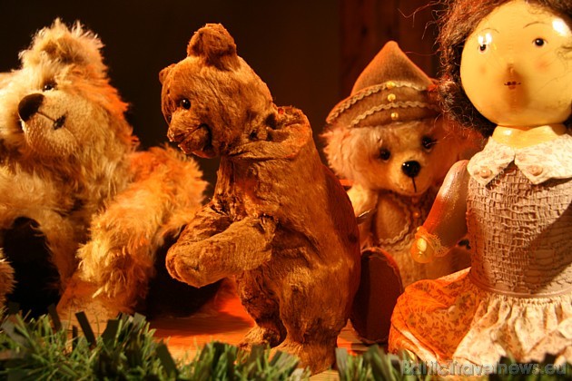 Un vēl jo vairāk tas palīdzēja prezidentam otrreiz  uzvarēt vēlēšanā, ,jo viņam līdzās atradās viņa talismans – Teddy lācītis. 38598